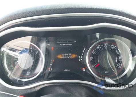 2017 Dodge Challenger Gt z USA, uszkodzony, nr VIN 2C3CDZGG8HH656600